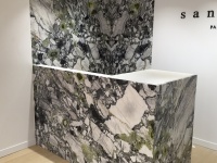 Wall in White beauty marble for Sandro shops (SMCP group) 